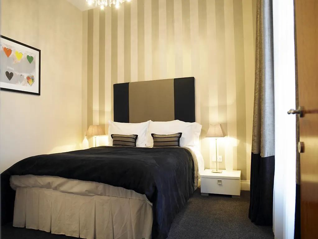 Kensington House Aparthotel Newcastle upon Tyne 4*,  Birleşik Krallık