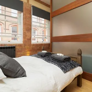 Stylish And Comfortable Lace Market Studio Apartment Nottingham